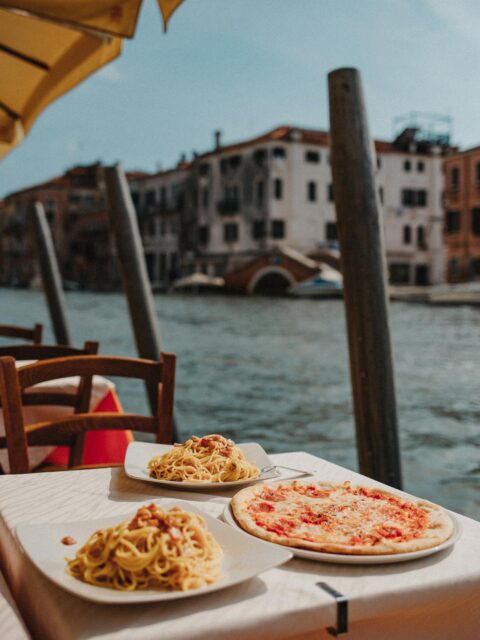 Must see places in Venice: Riverside restaurant in Venice with traditional Italian dishes